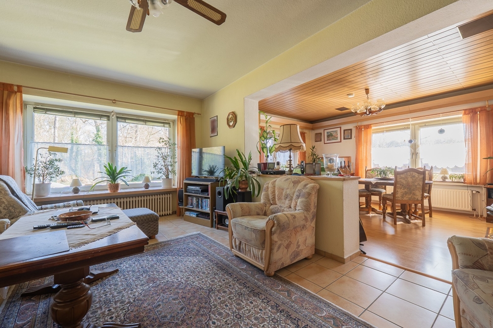 Wohnzimmer Wohnung EG