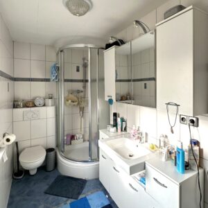 Badezimmer EG