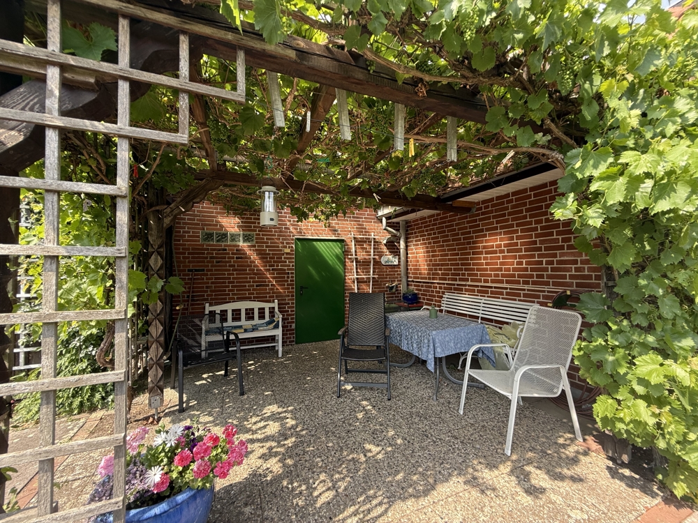 Haus 10, Terrasse Wohnung EG