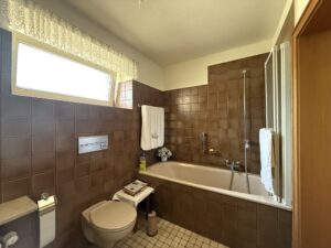 Haus 10, Badezimmer 2 EG