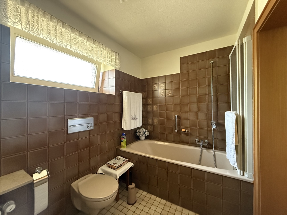 Haus 10, Badezimmer 2 EG