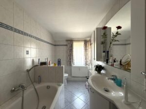 Haus 10, Badezimmer 1 OG (3)