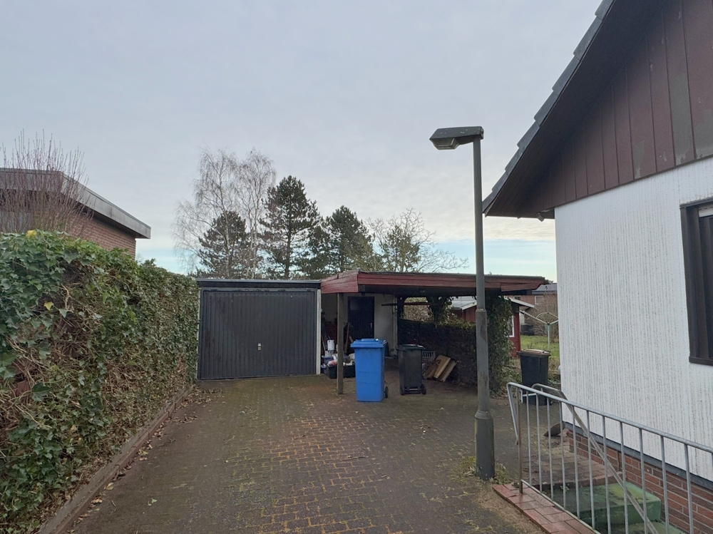 Garage, Carport
