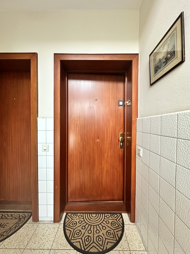 Wohnungstür