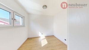 Zimmer 2 (EG)