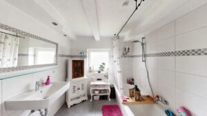 Badezimmer 1
