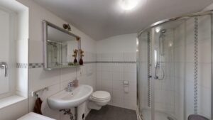 Badezimmer 2