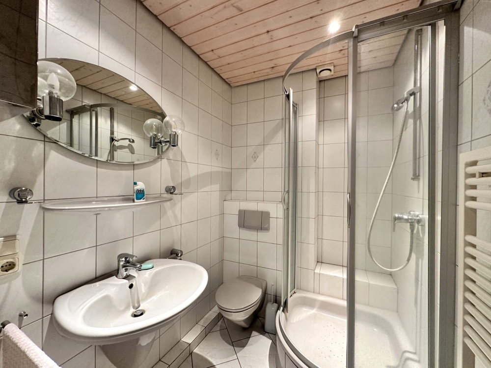 Badezimmer 1. OG