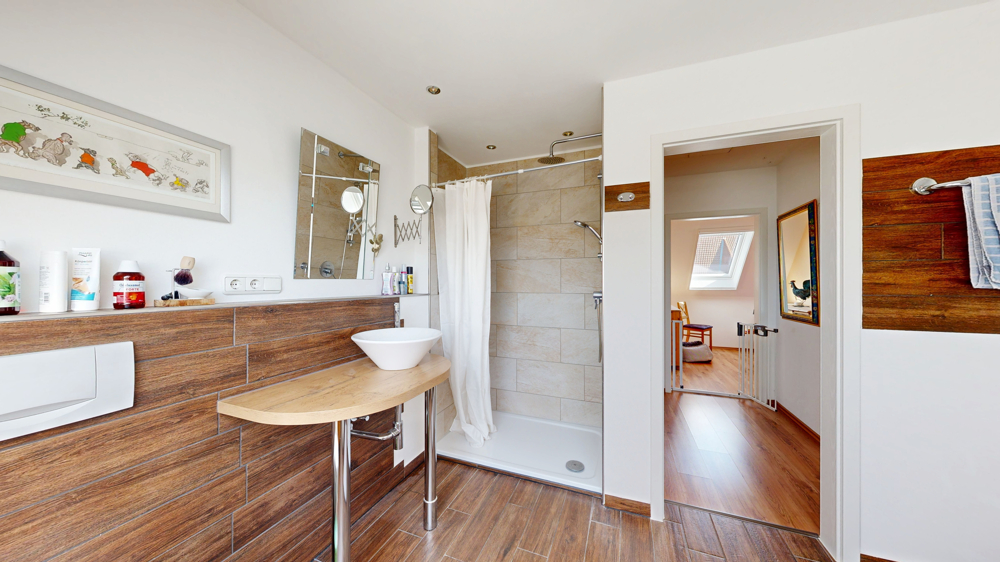 Badezimmer OG (2. Ansicht)