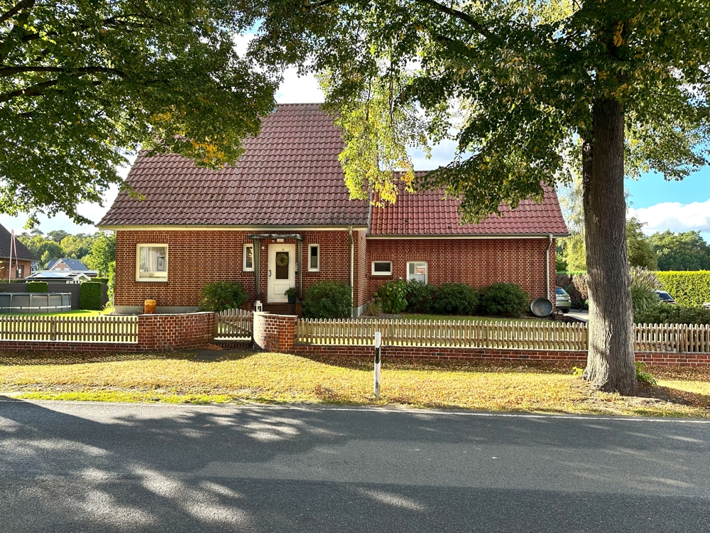 Hausansicht Straße