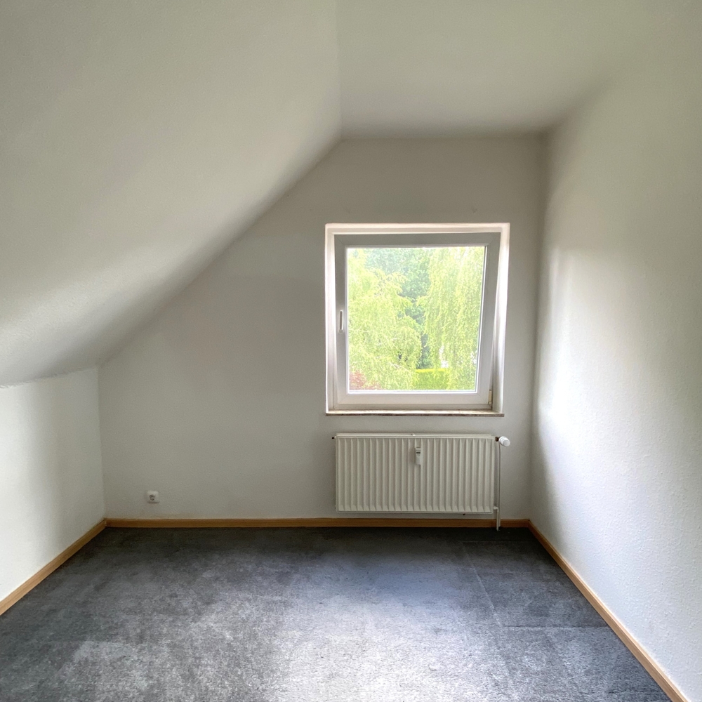 Schlafzimmer Wohnung DG links