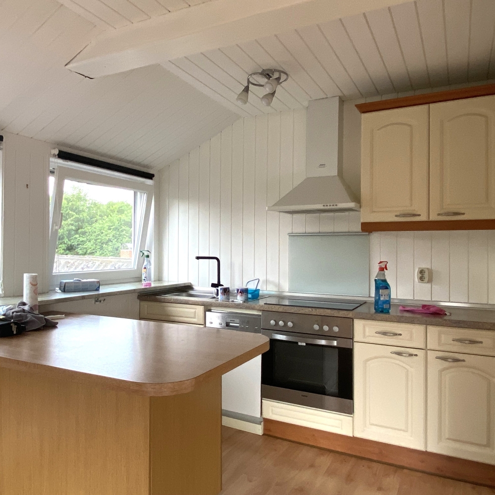 Küche Wohnung DG rechts