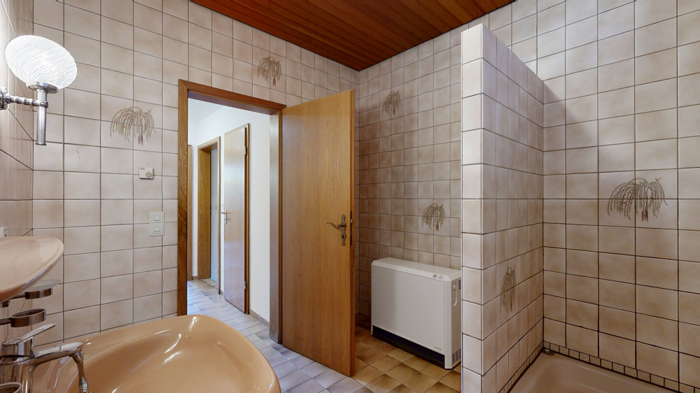 Badezimmer EG