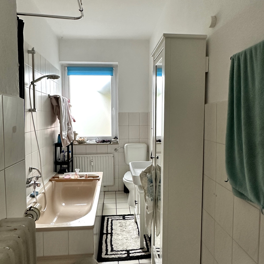 Badezimmer Wohnung EG