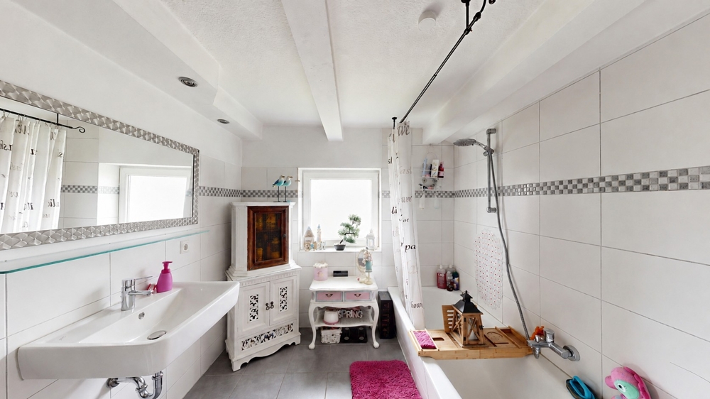 Badezimmer 1
