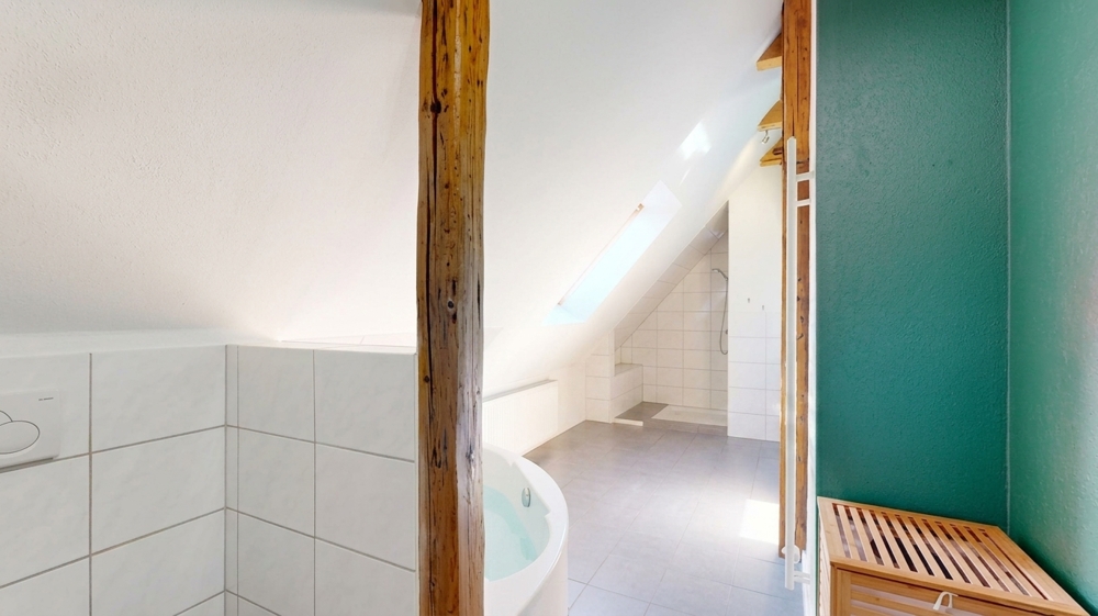 Badezimmer (OG)