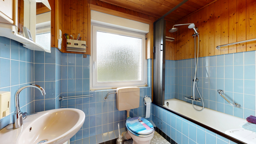 Badezimmer (OG)