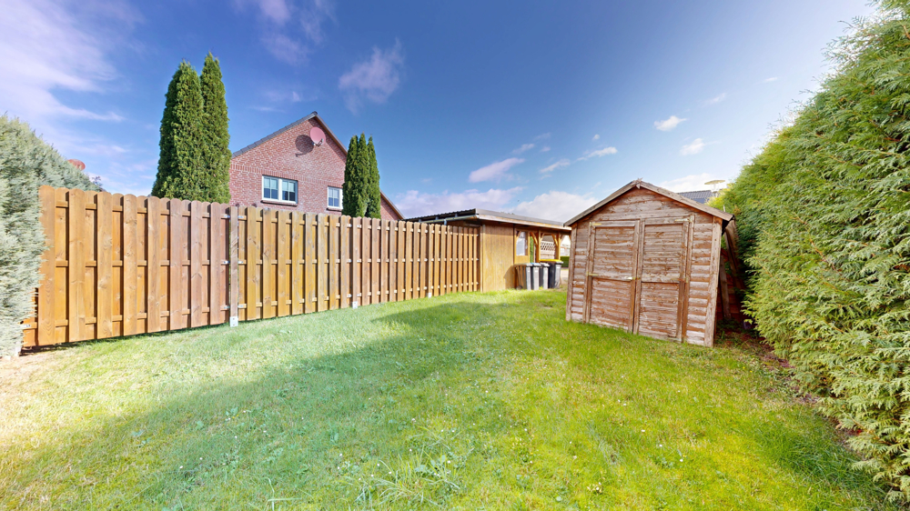 Abgetrennter Gartenbereich hinten