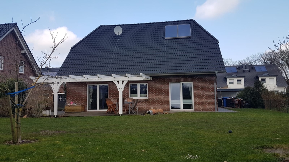 Gartenansicht auf Haus