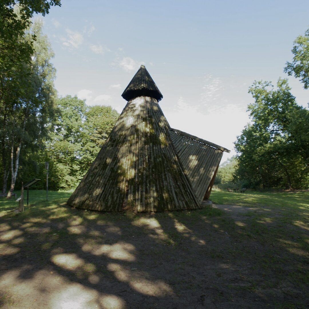 Feldsteindenkmal in Garstedt – Immobilienmakler Garstedt - Neubauer Immobilien