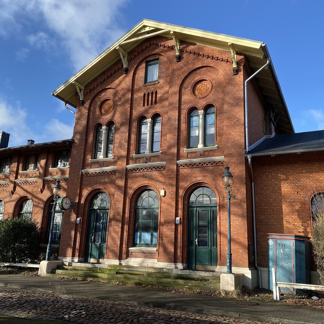 Bahnhof Hittfeld – Immobilienmakler Hittfeld - Neubauer Immobilien