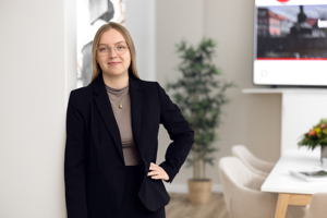 Frau Emelie Niehaus
