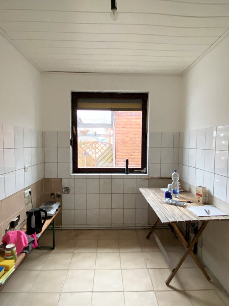 Handwerker aufgepasst - Zweifamilienhaus in Tespe mit viel Potenzial - Küche Wohneinheit vorne