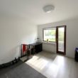 Freundliche 3-Zimmer-Wohnung mit Balkon in Winsen (Luhe) - Wohnzimmer